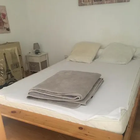 Joli Studio Plein Coeur De Apartman